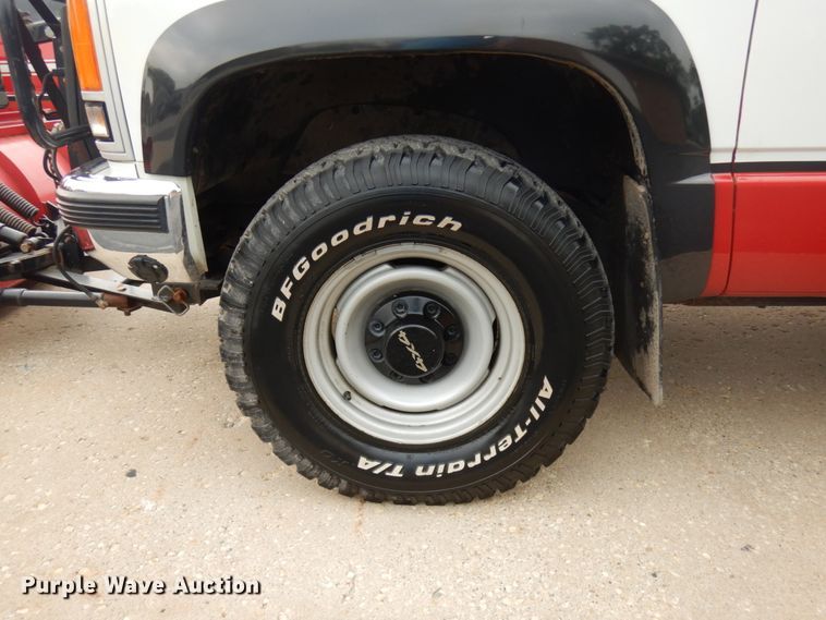 image for item IL9904 1988 Chevrolet K3500  pickup truck