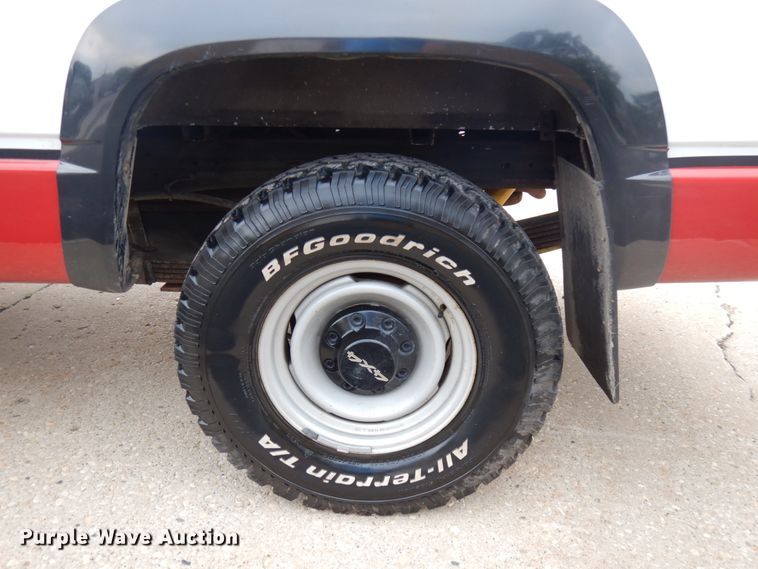 image for item IL9904 1988 Chevrolet K3500  pickup truck