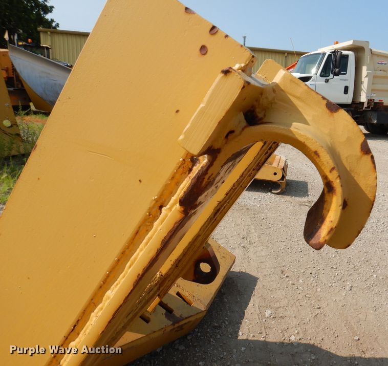 image for item IN9751 Balderson  front mounted scarifier