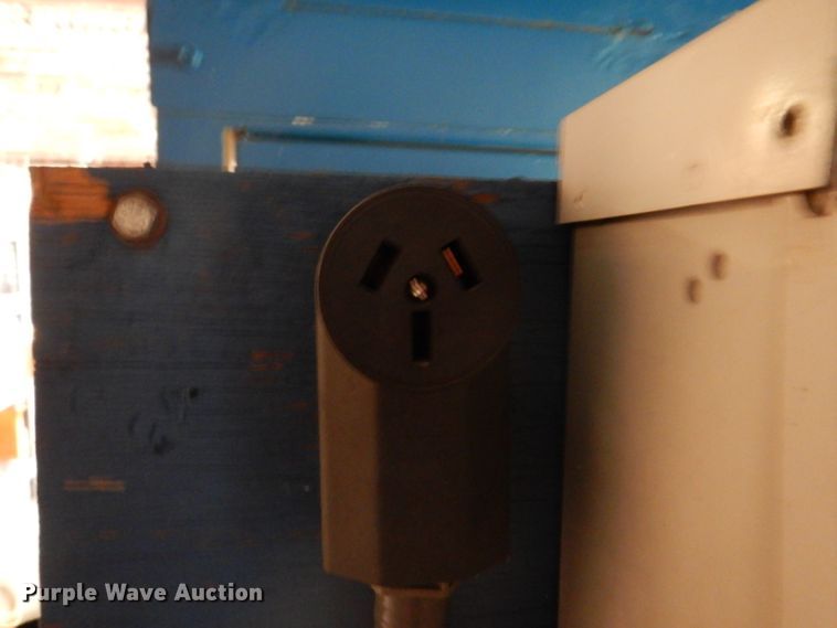 image for item IN9763 John Deere  generator