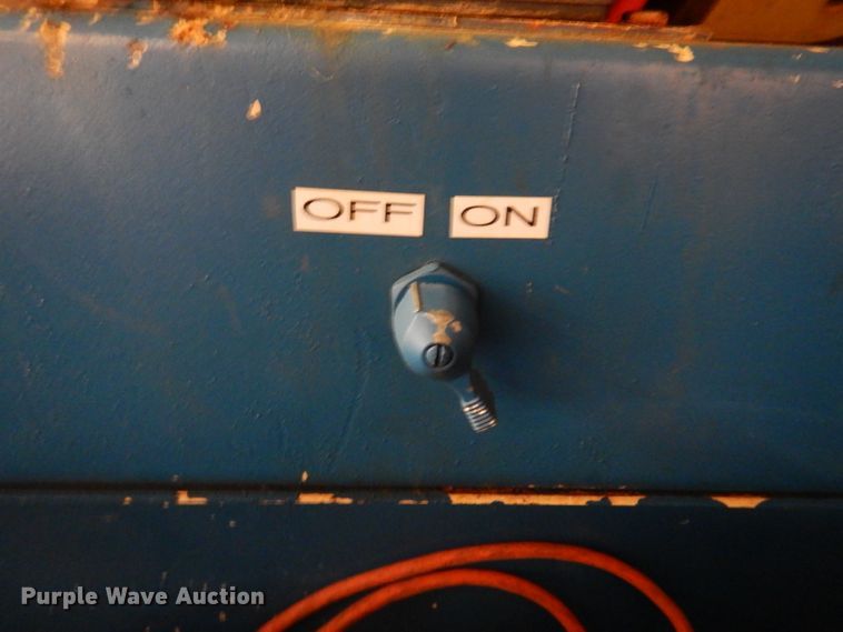 image for item IN9763 John Deere  generator