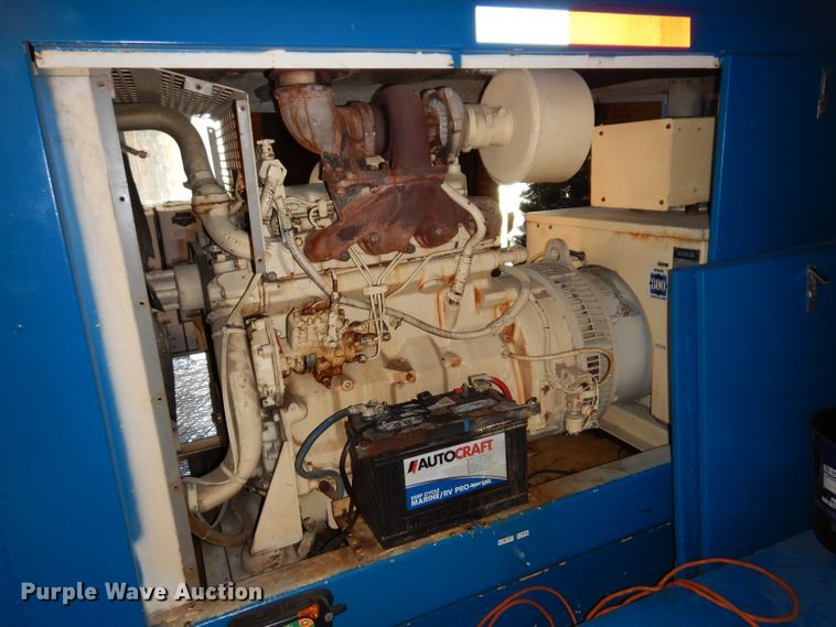 image for item IN9763 John Deere  generator