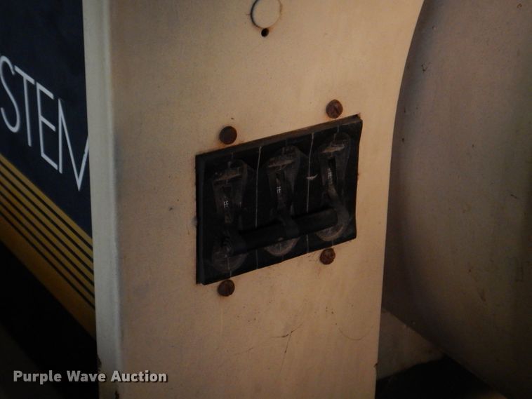 image for item IN9763 John Deere  generator