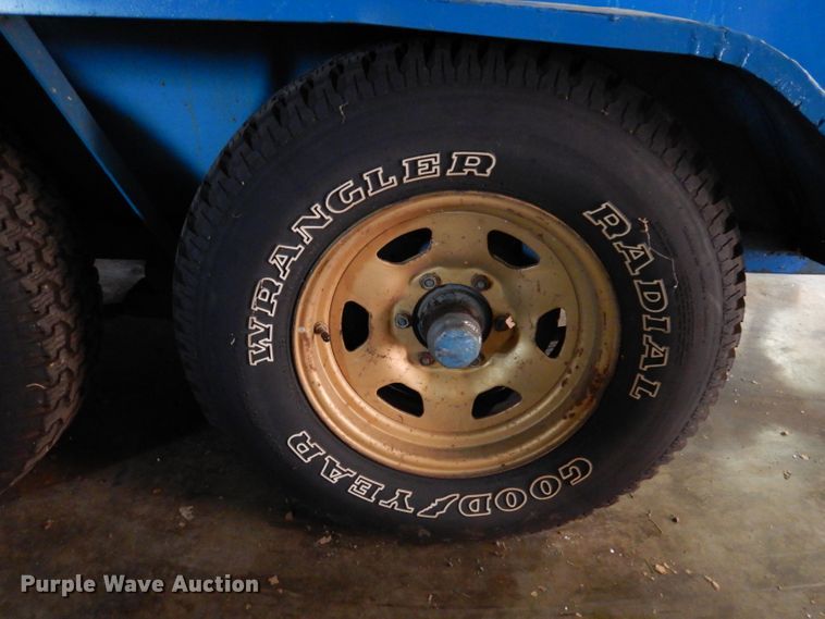 image for item IN9763 John Deere  generator