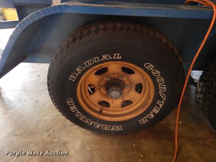 image for item IN9763 John Deere  generator