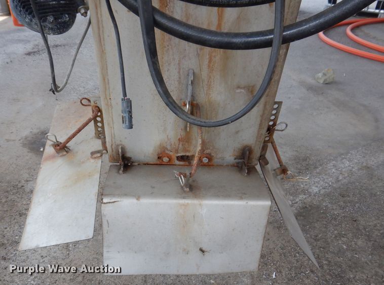 image for item IN9766 Warren AC-1420A-8  spreader