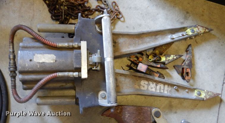 image for item IN9770 Hurst  Jaws of Life rescue tool