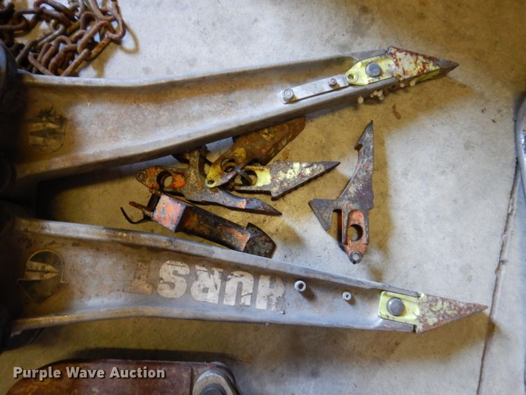 image for item IN9770 Hurst  Jaws of Life rescue tool