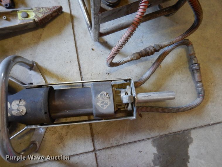image for item IN9770 Hurst  Jaws of Life rescue tool