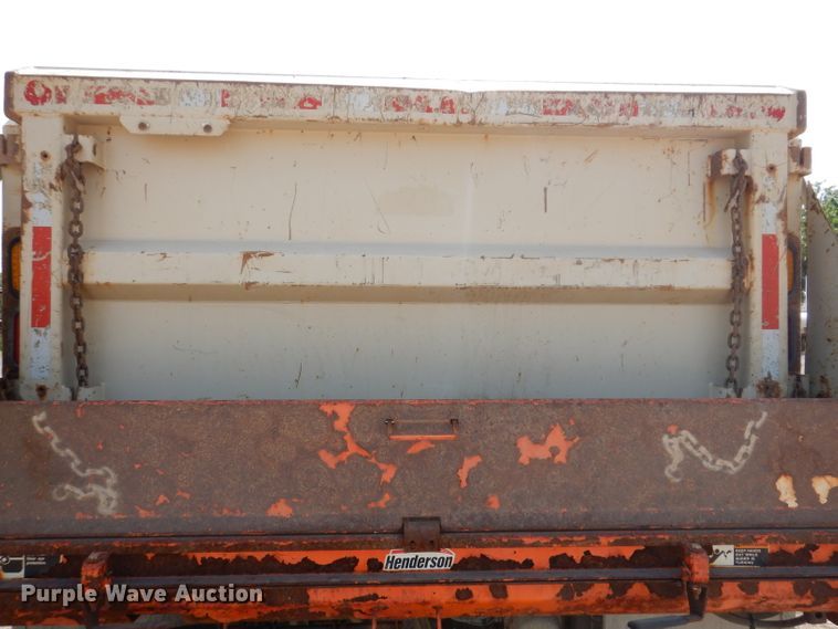 image for item IQ9747 2010 International 7400  dump truck