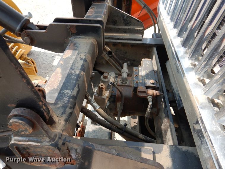 image for item IQ9747 2010 International 7400  dump truck