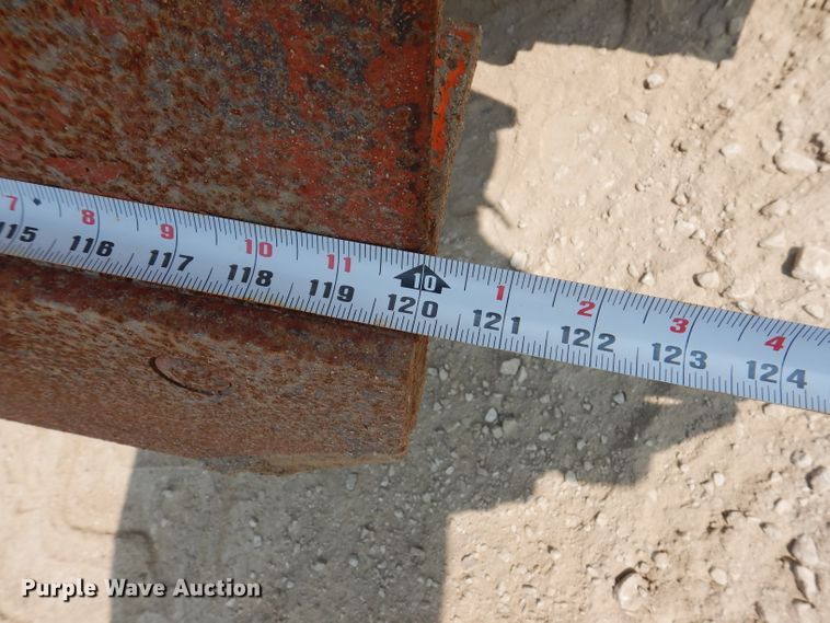 image for item IQ9747 2010 International 7400  dump truck