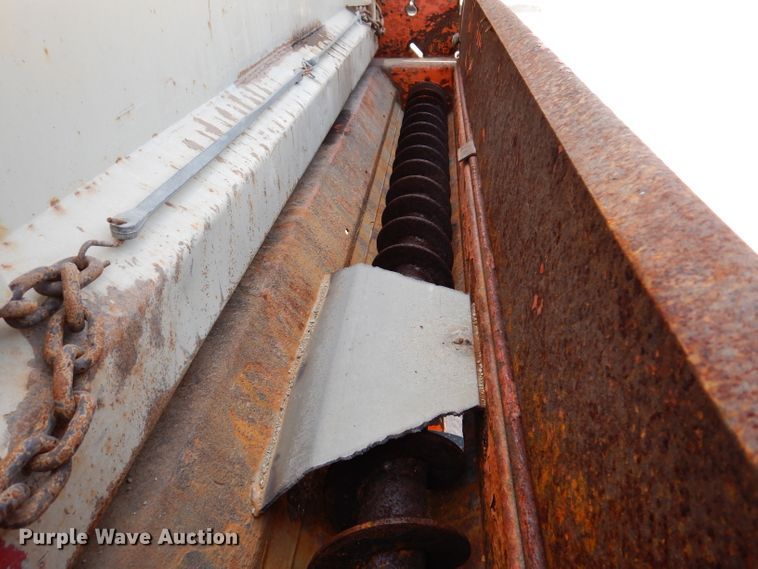 image for item IQ9747 2010 International 7400  dump truck