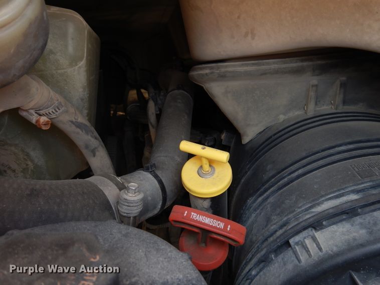 image for item IQ9747 2010 International 7400  dump truck