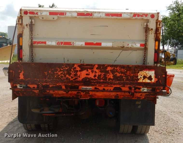 image for item IQ9748 2010 International WorkStar 7400  dump flatbed truck