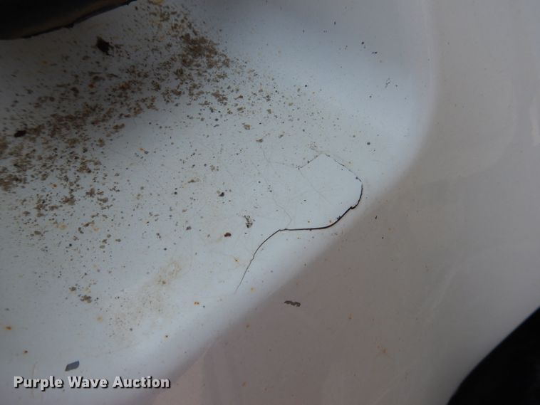 image for item IQ9748 2010 International WorkStar 7400  dump flatbed truck