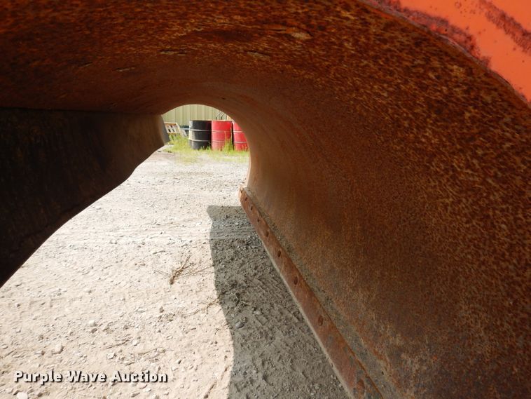 image for item IQ9748 2010 International WorkStar 7400  dump flatbed truck