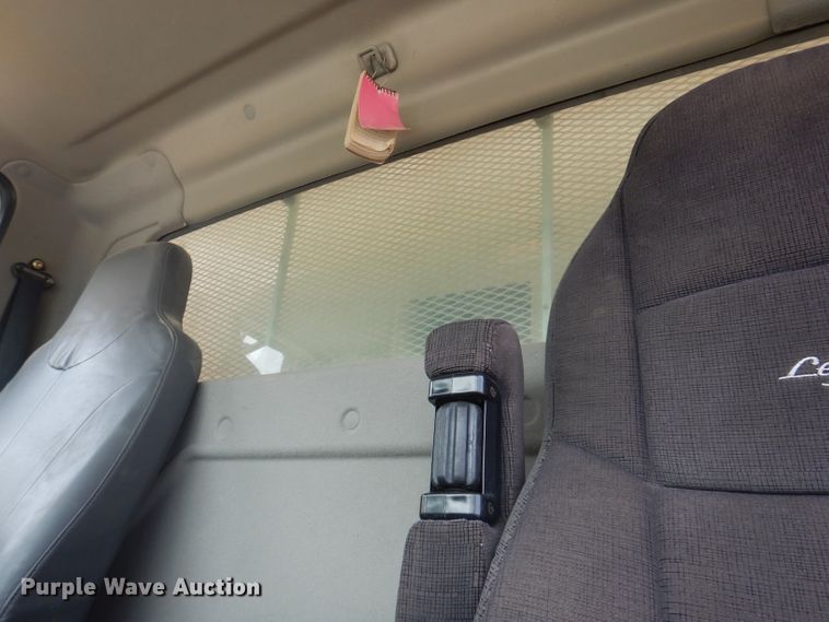 image for item IQ9748 2010 International WorkStar 7400  dump flatbed truck