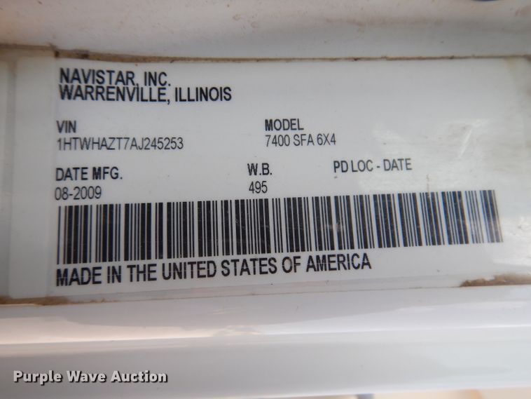 image for item IQ9748 2010 International WorkStar 7400  dump flatbed truck