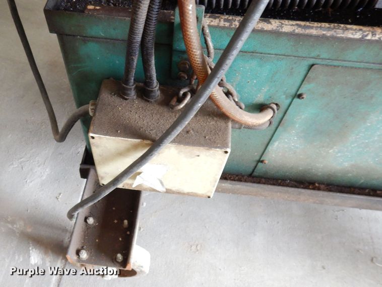 image for item IW9950 Grizzly 69744Z  bandsaw