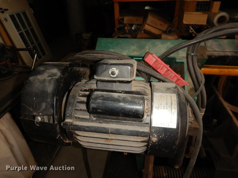 image for item IW9950 Grizzly 69744Z  bandsaw