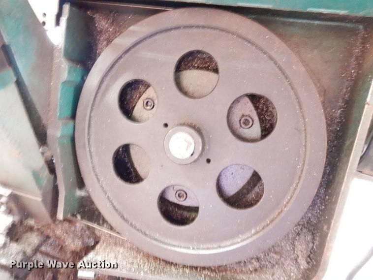 image for item IW9950 Grizzly 69744Z  bandsaw