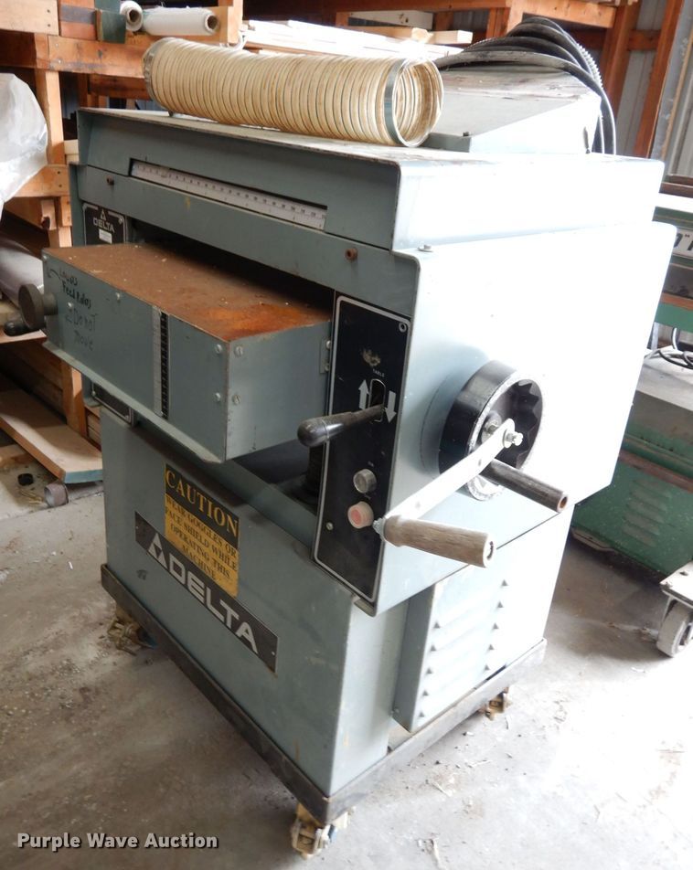 image for item IW9951 1989 Delta 22460  20" planer