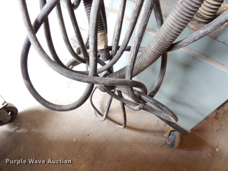 image for item IW9951 1989 Delta 22460  20" planer