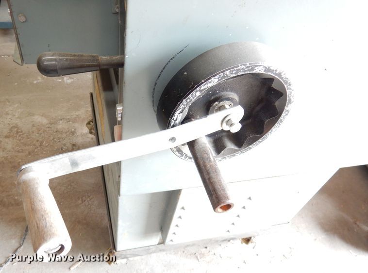 image for item IW9951 1989 Delta 22460  20" planer