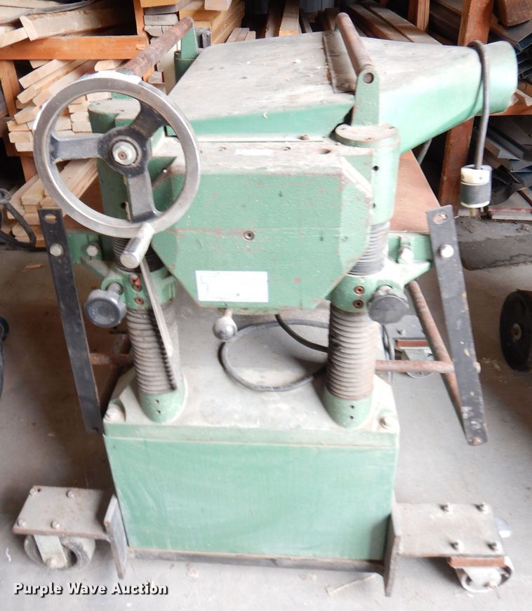 image for item IW9952 1996 Grizzly  20" planer