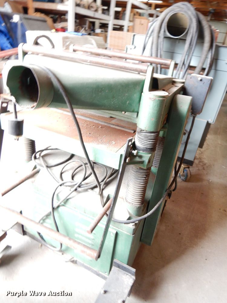 image for item IW9952 1996 Grizzly  20" planer