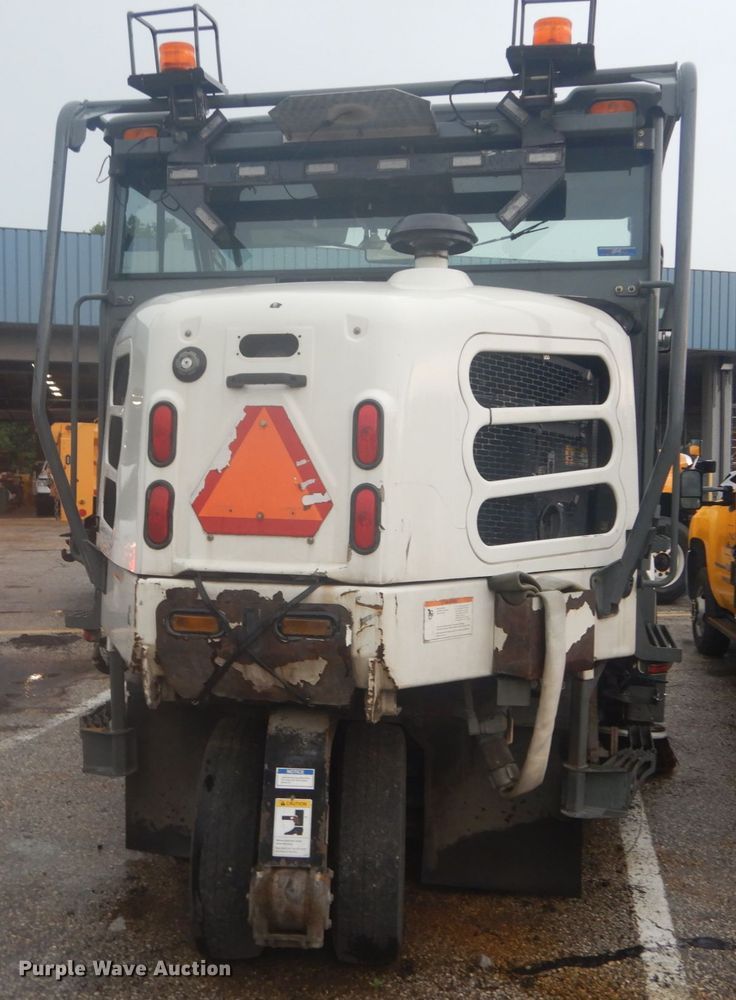 image for item JI9526 2008 Elgin Pelican Series NP  street sweeper truck