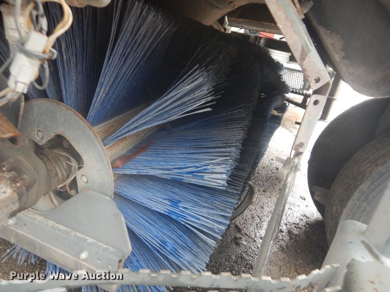 image for item JI9526 2008 Elgin Pelican Series NP  street sweeper truck