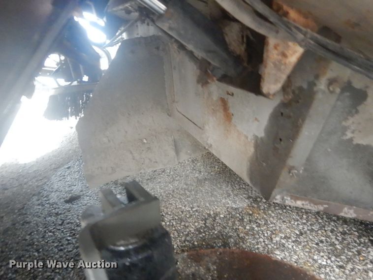 image for item JI9526 2008 Elgin Pelican Series NP  street sweeper truck