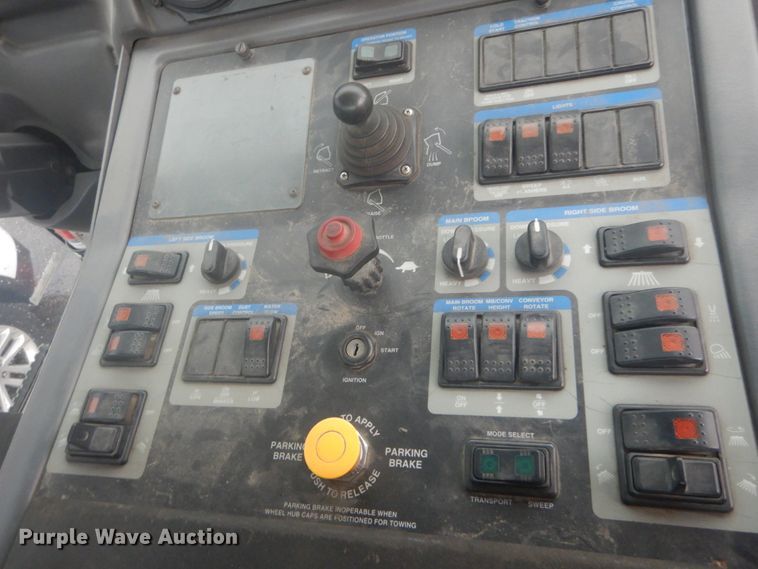 image for item JI9526 2008 Elgin Pelican Series NP  street sweeper truck