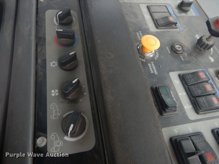 image for item JI9526 2008 Elgin Pelican Series NP  street sweeper truck