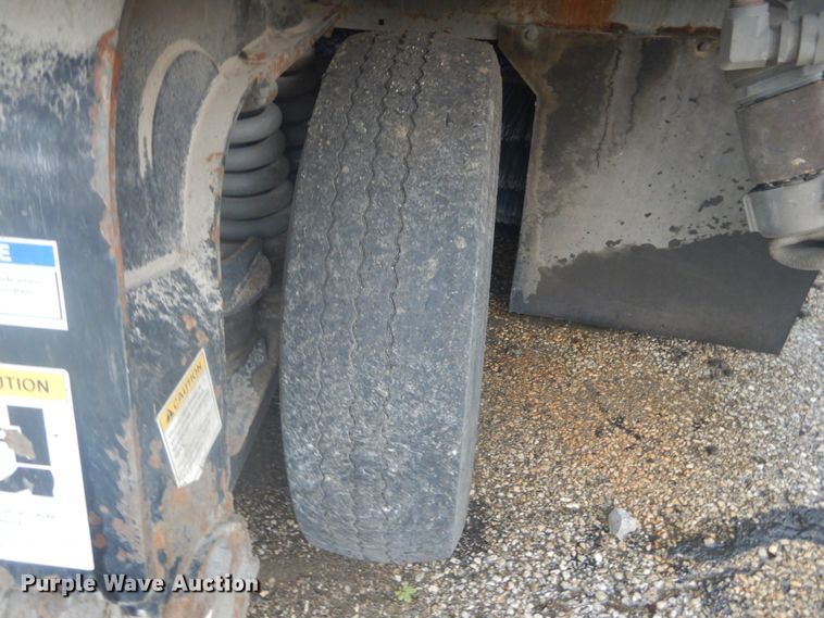 image for item JI9526 2008 Elgin Pelican Series NP  street sweeper truck