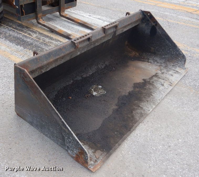 image for item JI9528 2006 Bobcat S300  skid steer loader