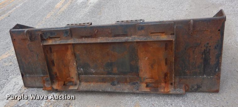 image for item JI9528 2006 Bobcat S300  skid steer loader