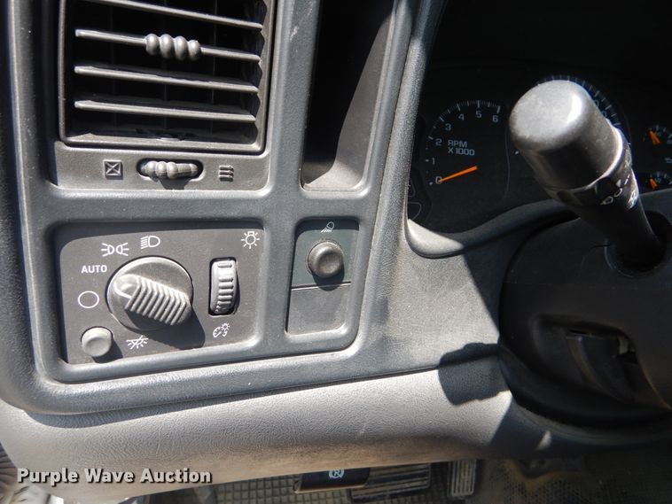 image for item JI9538 2005 Chevrolet Silverado 1500  pickup truck