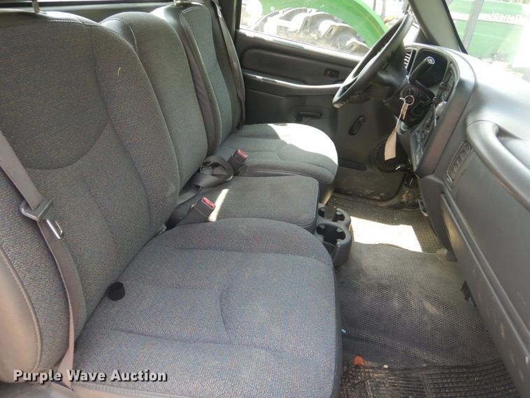 image for item JI9538 2005 Chevrolet Silverado 1500  pickup truck