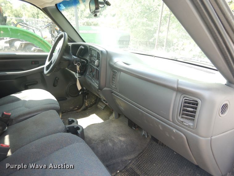 image for item JI9538 2005 Chevrolet Silverado 1500  pickup truck