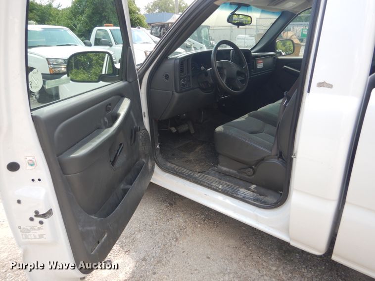 image for item JI9539 2005 Chevrolet Silverado 1500  pickup truck