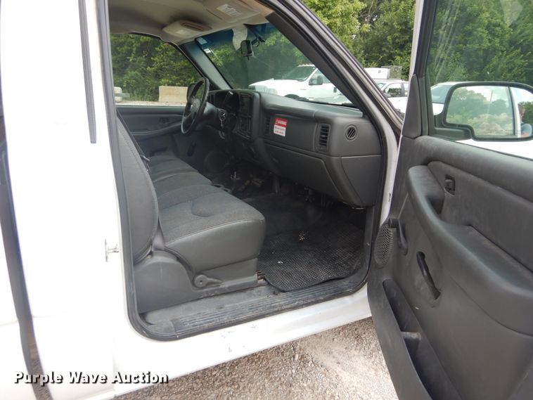 image for item JI9539 2005 Chevrolet Silverado 1500  pickup truck