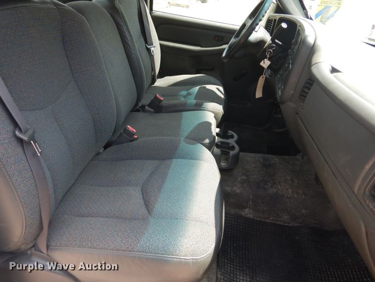 image for item JI9541 2005 Chevrolet Silverado 1500  pickup truck