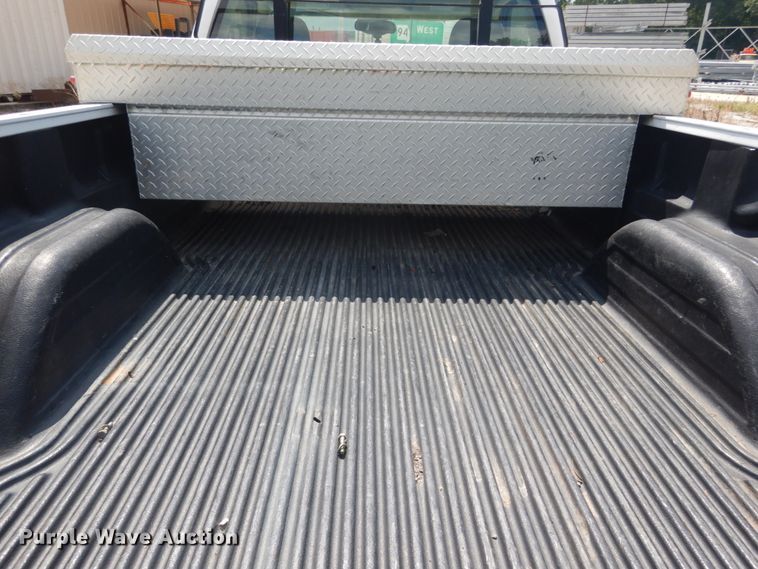 image for item JI9541 2005 Chevrolet Silverado 1500  pickup truck