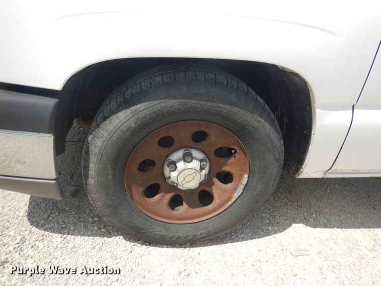 image for item JI9541 2005 Chevrolet Silverado 1500  pickup truck