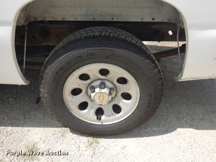 image for item JI9541 2005 Chevrolet Silverado 1500  pickup truck