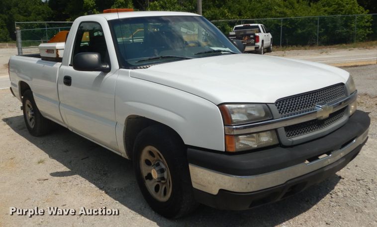image for item JI9542 2005 Chevrolet Silverado 1500  pickup truck