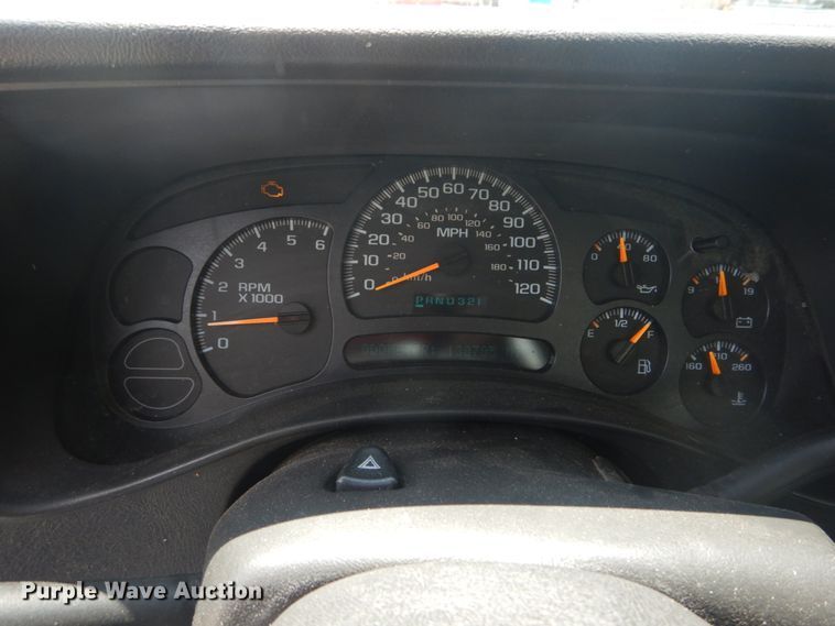 image for item JI9542 2005 Chevrolet Silverado 1500  pickup truck